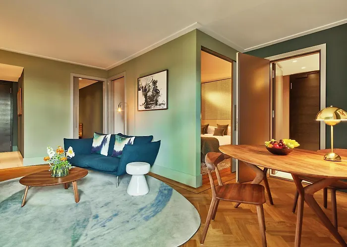 Hyatt Regency Amsterdam Hotel